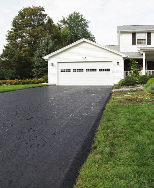 Blacktop Driveway Paving in Montgomery