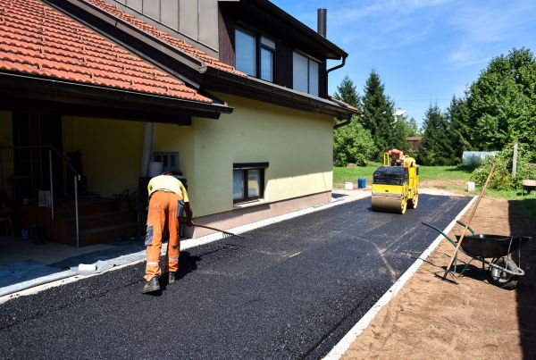 Blacktopping Service in Montgomery